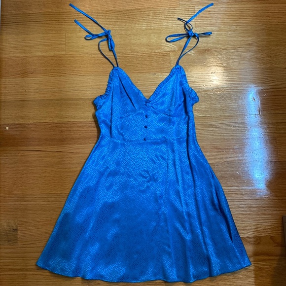 Zara dress - Picture 2 of 7